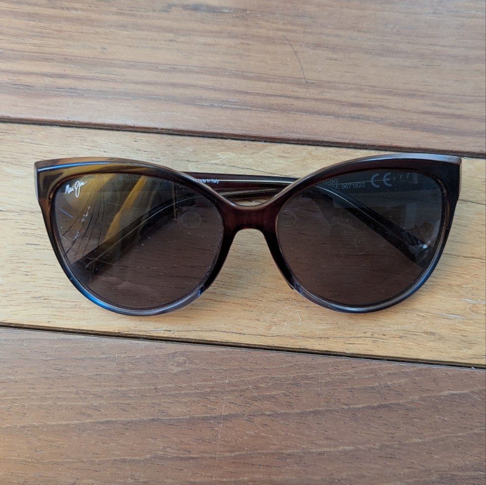 Maui Jim Olu Olu -- Cracked Lens / PRICE FIRM